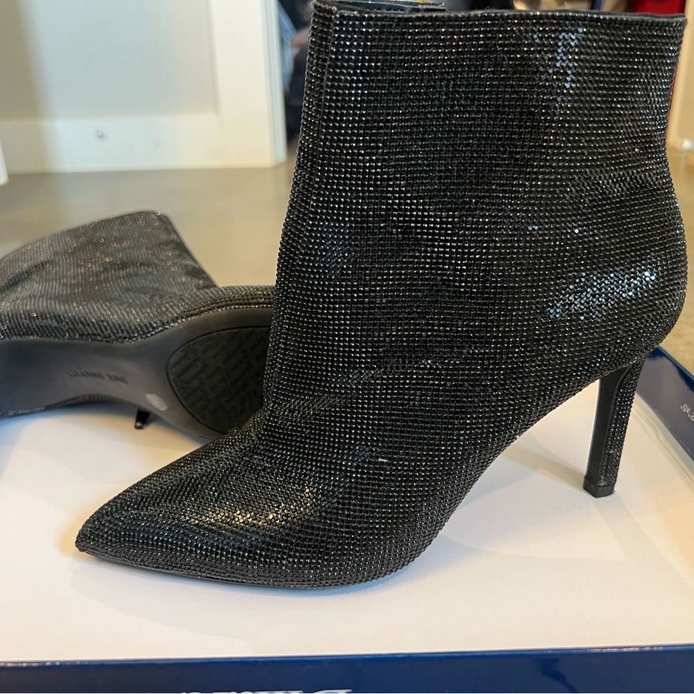 Gianni Bini Black Sparkly Heeled Boots